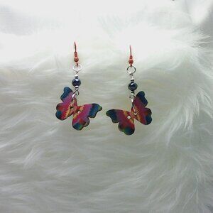 No1226 Pretty handmade earrings with butterflies buttons